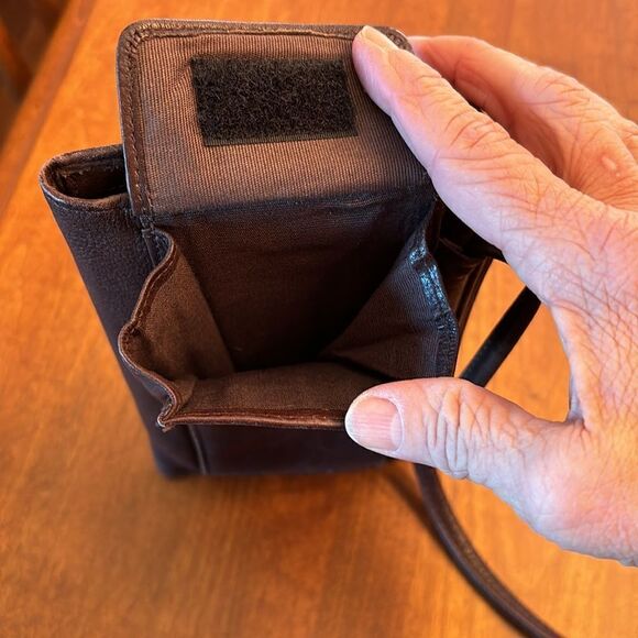 Fossil Travel Trifold Wallet & Purse Crossbody, Brown Pebble Leather - Picture 3 of 10